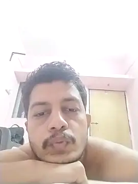 Snapshot of dzboy1994 chatting on December 5, 3:20 pm dzboy1994 online show from December 5, 3:20 pm