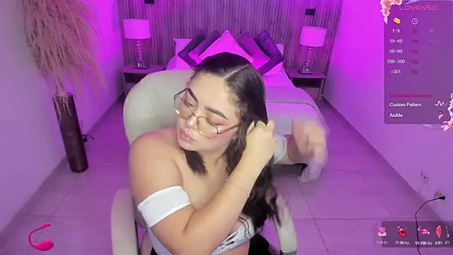 emmy walker online show from September 22, 11:01 am