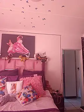 Snapshot of IndianDelia chatting on February 25, 5:06 am IndianDelia online show from February 25, 5:06 am