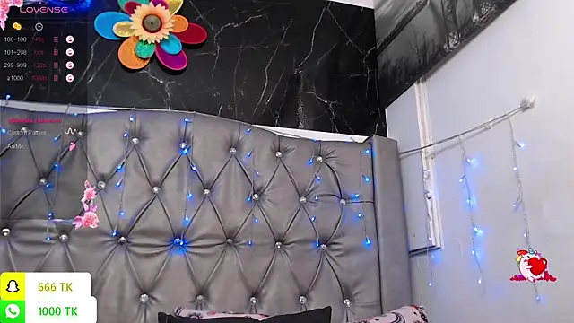 LAILAGUMMY online show from July 1, 3:01 pm