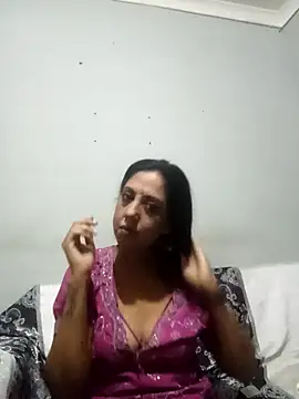 Snapshot of Mahi4luv chatting on May 3, 11:11 pm Mahi4luv online show from May 3, 11:11 pm
