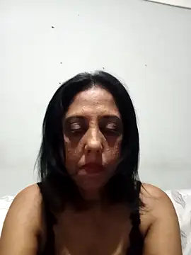 Snapshot of Mahi4luv chatting on May 28, 9:45 pm Mahi4luv online show from May 28, 9:45 pm