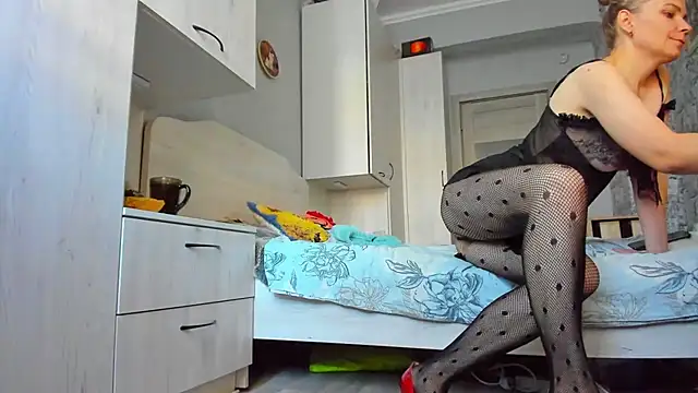 DUSSY PUSSY online show from October 7, 3:25 am