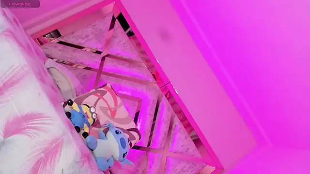 anapuala sexxx online show from December 20, 1:45 am