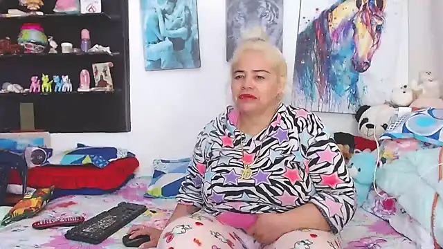estrellita fugaz16x online show from March 19, 3:30 am