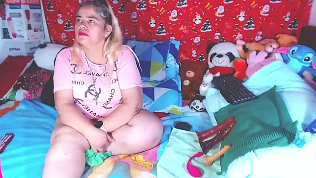 Snapshot of estrellita_fugaz16x chatting on March 6, 5:04 am estrellita fugaz16x online show from March 6, 5:04 am