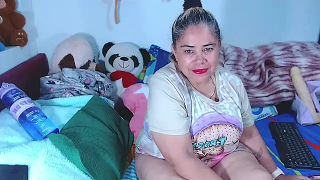 estrellita fugaz16x online show from June 29, 5:35 am