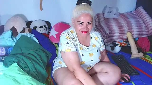 estrellita fugaz16x online show from July 10, 4:06 am