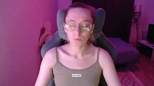 AnabelFrel online show from October 2, 12:39 am