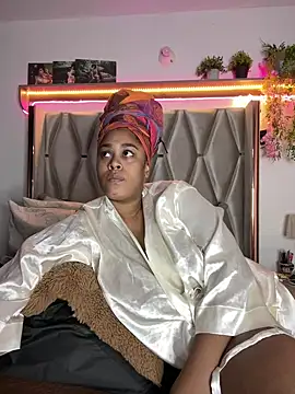 Snapshot of africa_xxx chatting on January 28, 12:05 am africa xxx online show from January 28, 12:05 am