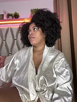 Snapshot of africa_xxx chatting on February 25, 12:14 am africa xxx online show from February 25, 12:14 am