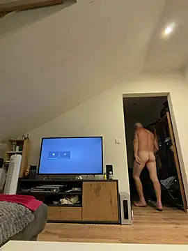 Vlad200472 online show from July 31, 10:53 pm
