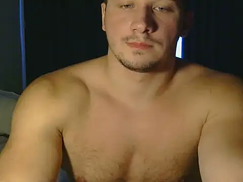 Snapshot of LionEdwin chatting on November 15, 8:33 am LionEdwin online show from November 15, 8:33 am