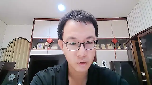 Snapshot of poter77112 chatting on July 23, 5:55 pm poter77112 online show from July 23, 5:55 pm