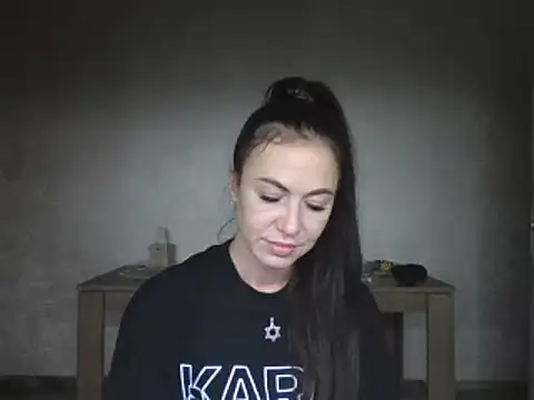 JulianaGold1 online show from December 8, 3:02 pm