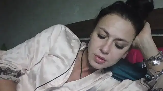 JulianaGold1 online show from January 31, 5:42 pm