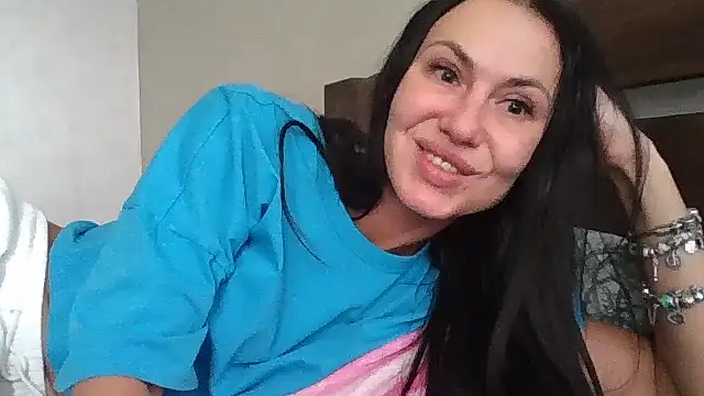 JulianaGold1 online show from March 10, 12:48 pm