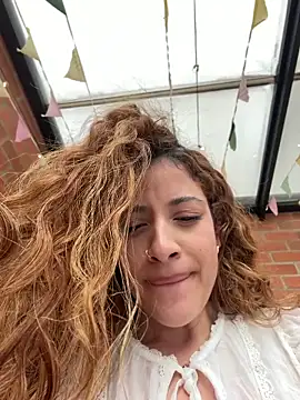 alana15 online show from June 13, 9:35 pm