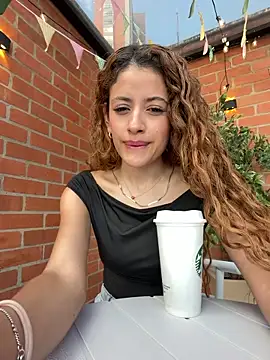 alana15 online show from June 27, 9:31 pm
