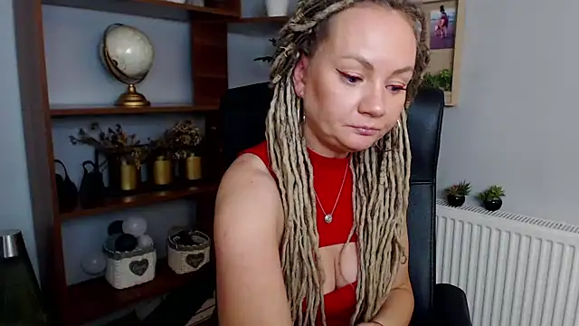 KayaMagic online show from December 4, 3:54 pm