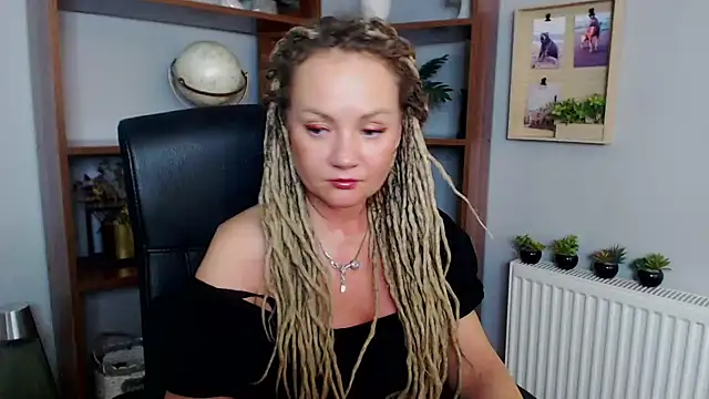 KayaMagic online show from December 17, 6:53 pm