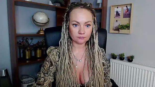 KayaMagic online show from December 18, 5:21 pm