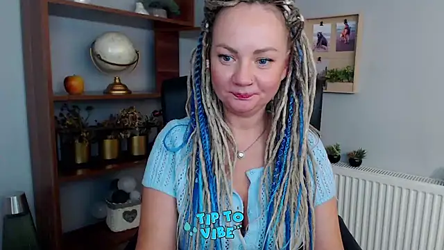 KayaMagic online show from December 19, 5:18 pm