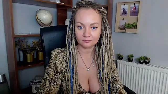 KayaMagic online show from February 18, 2:59 pm