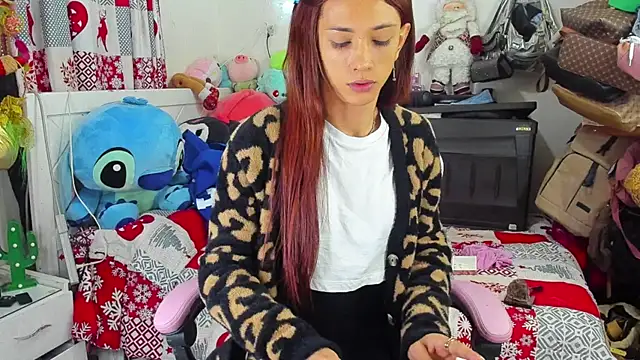 Lawrncesofiets online show from December 15, 5:31 pm