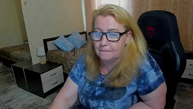 Frau Marta online show from June 14, 1:13 pm