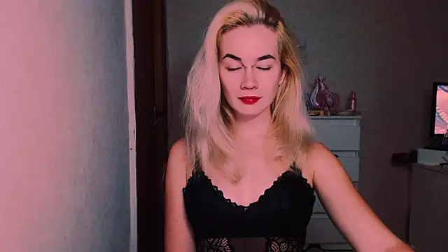 xxxcharismaaa online show from October 22, 6:40 pm