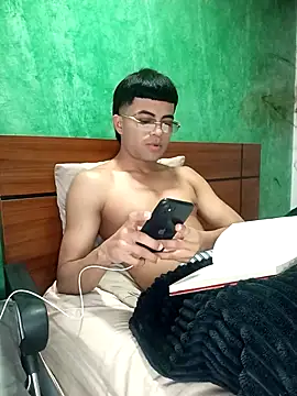 pinedasex777 online show from October 12, 11:31 am