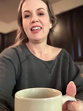 MaiseKnox online show from December 10, 9:22 pm