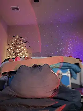 MaiseKnox online show from January 19, 9:55 pm