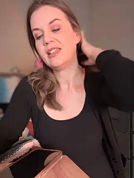 MaiseKnox online show from September 24, 10:02 pm