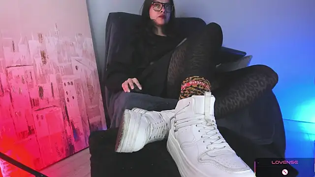 Snapshot of veronicafalcon chatting on September 10, 10:21 pm veronicafalcon online show from September 10, 10:21 pm