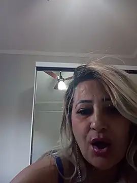 vivifernades online show from July 22, 12:30 pm