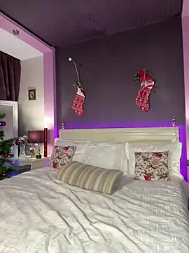 HotMilfMargo online show from December 18, 2:38 pm