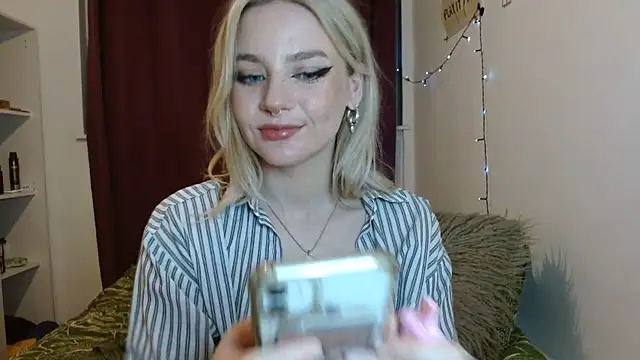 April LoveUK online show from January 21, 10:41 pm