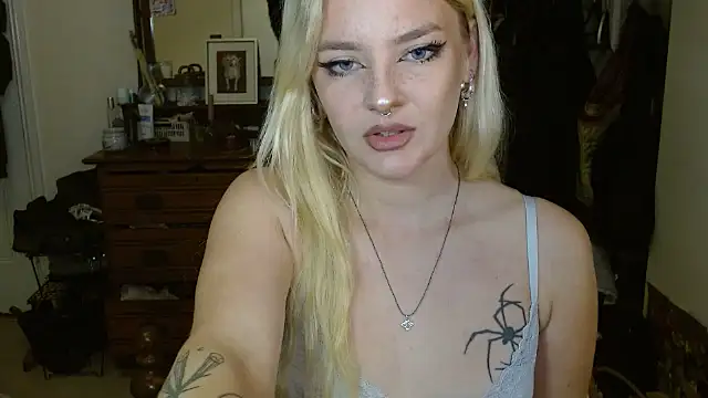 April LoveUK online show from November 9, 9:57 pm