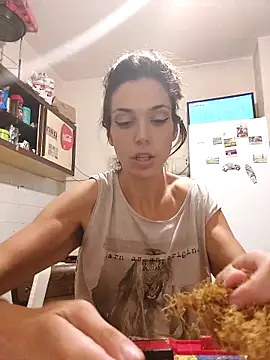 Snapshot of JoLeNe27 chatting on September 28, 6:13 pm JoLeNe27 online show from September 28, 6:13 pm