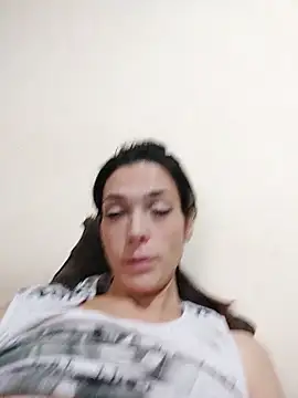 Snapshot of JoLeNe27 chatting on October 22, 4:51 pm JoLeNe27 online show from October 22, 4:51 pm