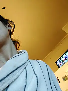 Snapshot of JoLeNe27 chatting on October 24, 5:37 am JoLeNe27 online show from October 24, 5:37 am