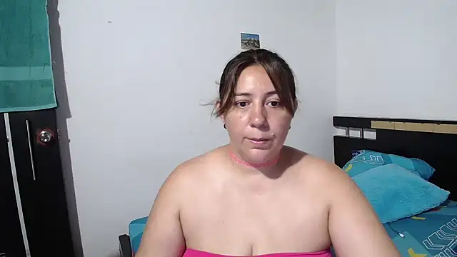 Snapshot of sexxy_ticki chatting on October 16, 10:11 pm sexxy ticki online show from October 16, 10:11 pm