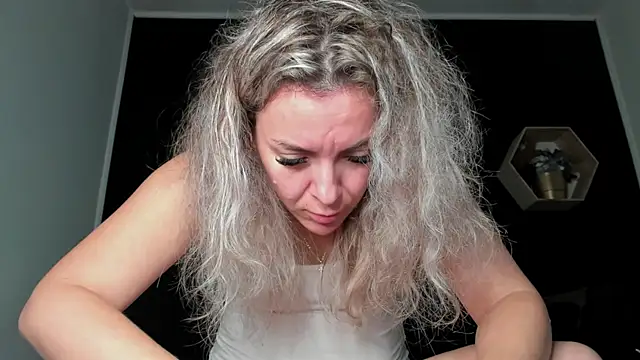 Alesys69 online show from November 20, 10:42 pm