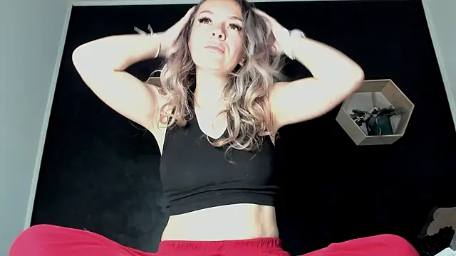 Snapshot of Alesys69 chatting on May 24, 9:42 pm Alesys69 online show from May 24, 9:42 pm