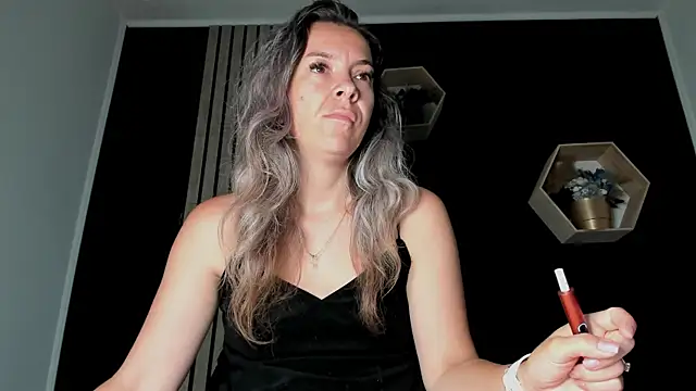 Snapshot of Alesys69 chatting on July 23, 5:49 am Alesys69 online show from July 23, 5:49 am