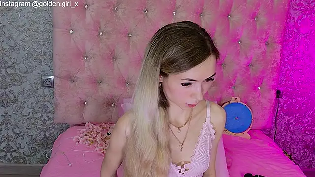 Snapshot of Akilla_Queen chatting on April 14, 1:55 am Akilla Queen online show from April 14, 1:55 am