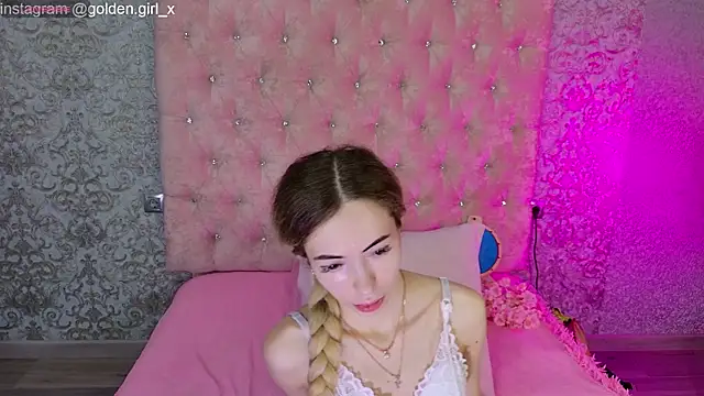 Snapshot of Akilla_Queen chatting on May 8, 1:55 am Akilla Queen online show from May 8, 1:55 am