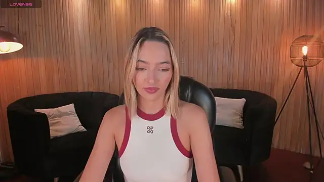 MelissaMoore  online show from June 27, 10:42 am